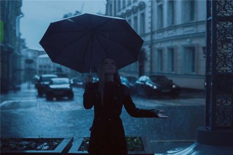 梦到黑雨伞是什么意思