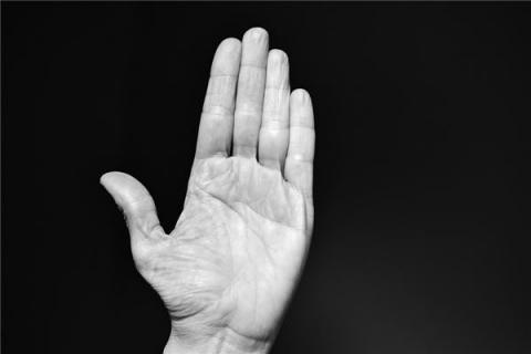 梦见被人扇耳光啥意思