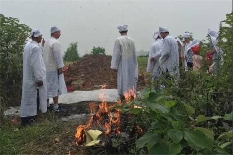 梦到了给自己买寿衣什么寓意